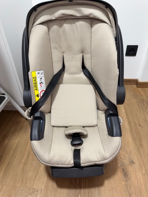 Kočárek Egg 2 set Platinum 9 v 1 Feather/Champagne - 2