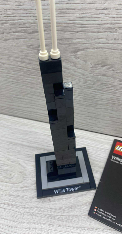 Lego 21000 Architecture - Willis Tower - 2