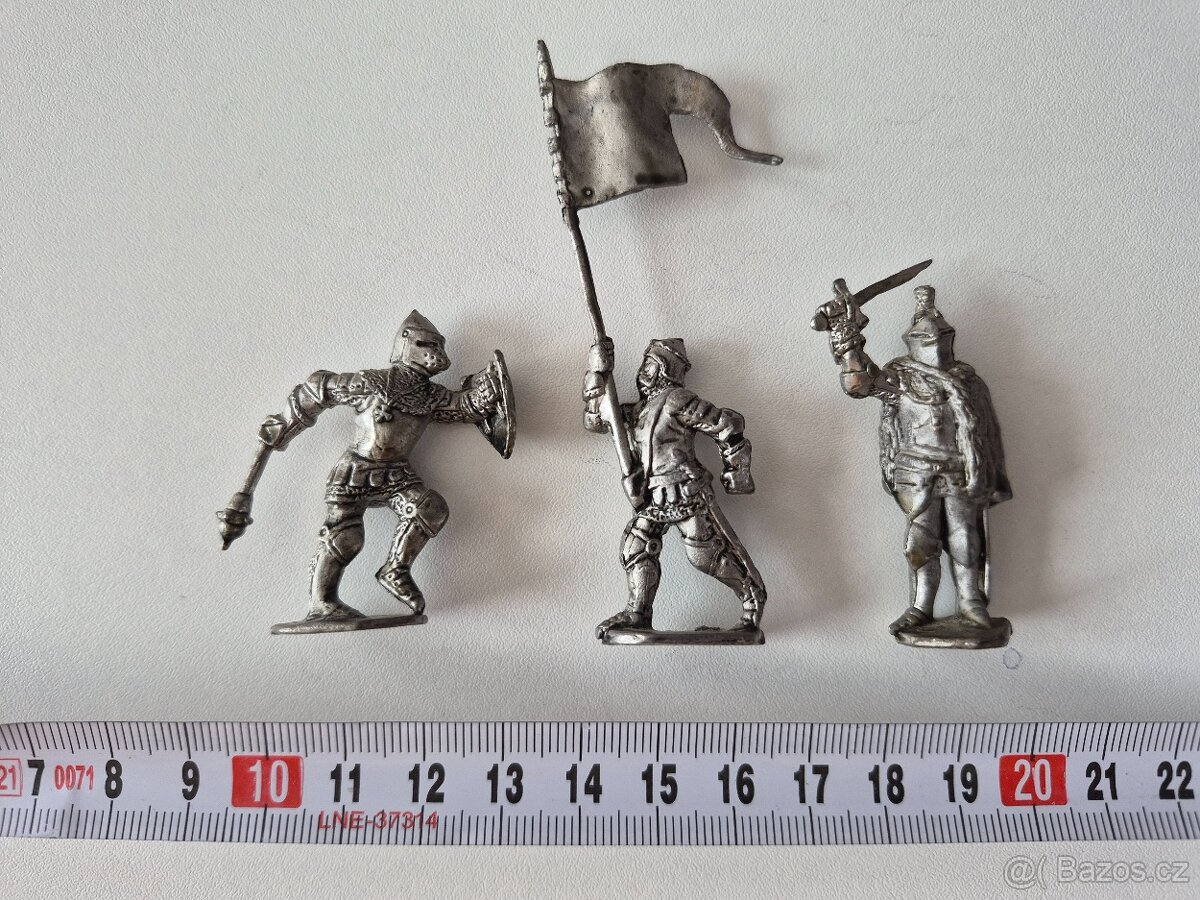 Cínová figurka - rytíř - 3 ks - 2