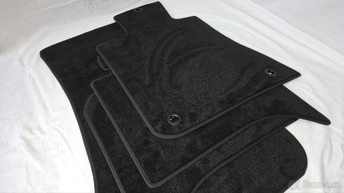 BMW e28 OE velurove koberecky - 2