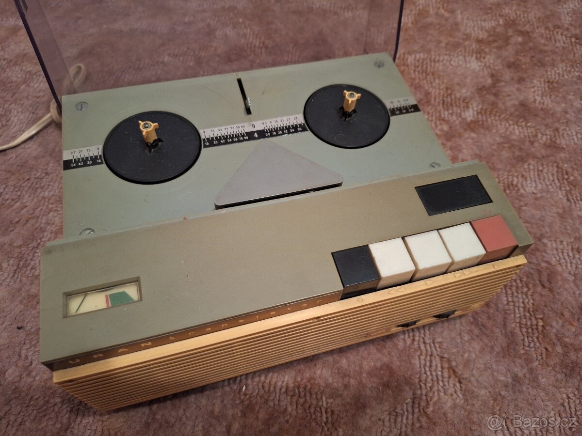 Retro magnetofon kotoučák Uran - 2