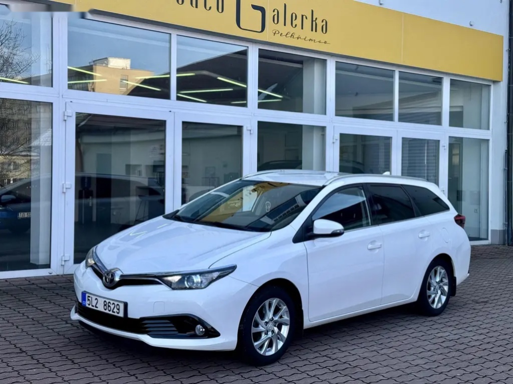 Toyota Auris, COMBI 1.6i 97kW - 2