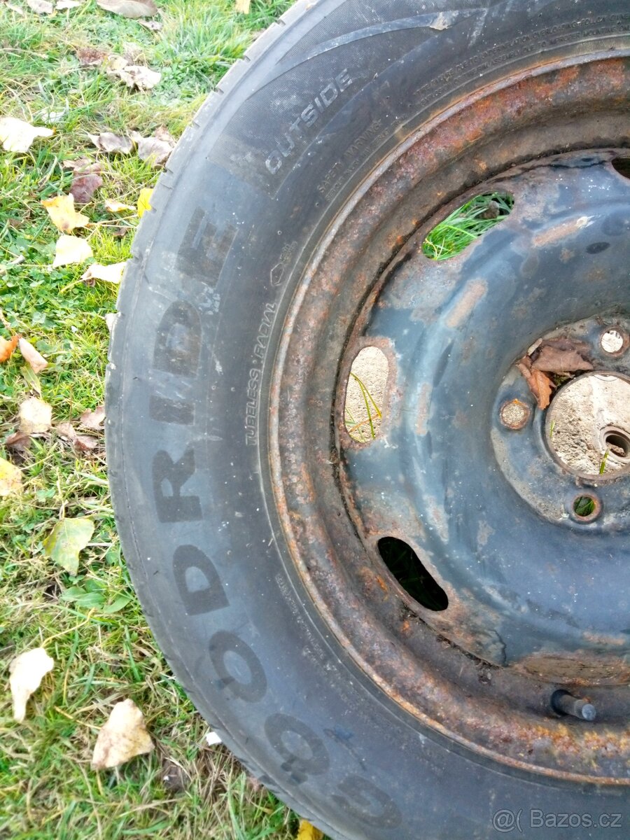 195/65r15, plechové disky,peugeot,citroen,ford - 2