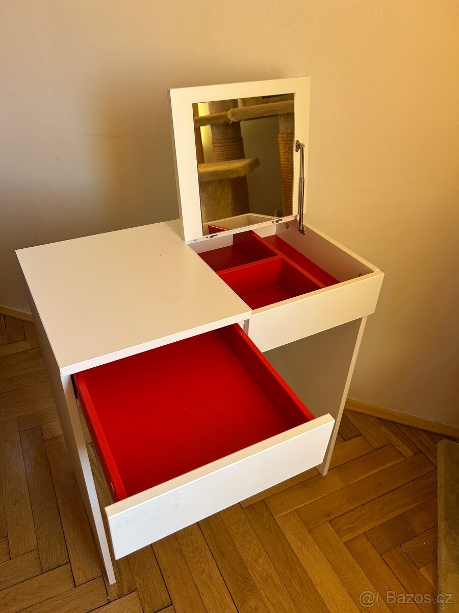 Toaletní stolek Ikea Brimnes - 2