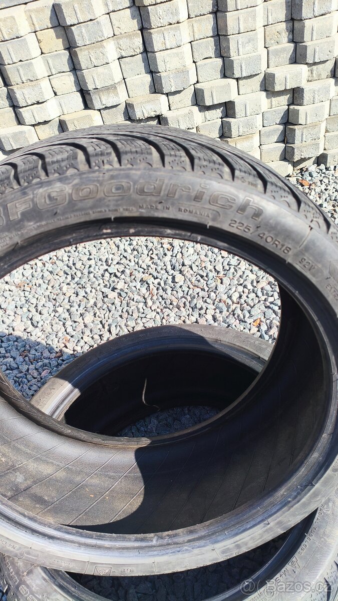 Zimní pneu 225/40R18 2 ks - 2