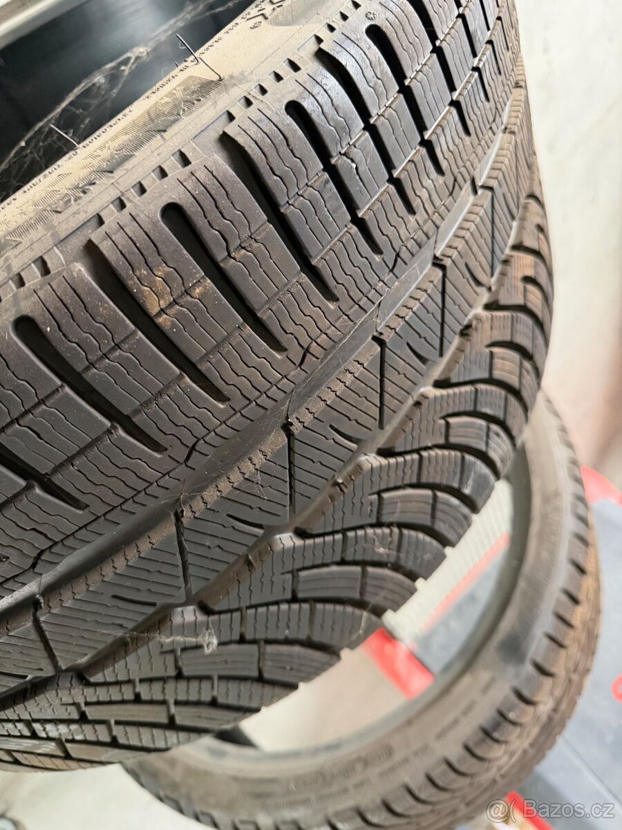 Zimní pneumatiky Michelin 285/30R21 - 2