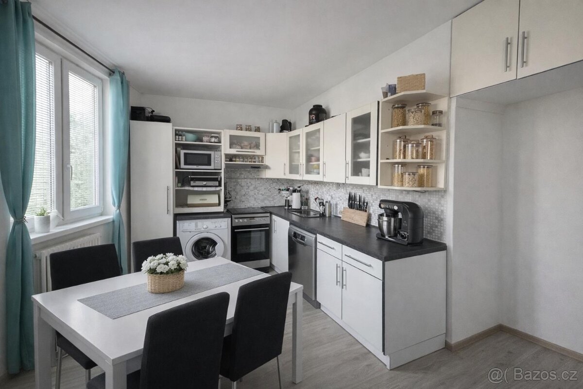 Pronajem bytu 3+1, Jirkov - 2