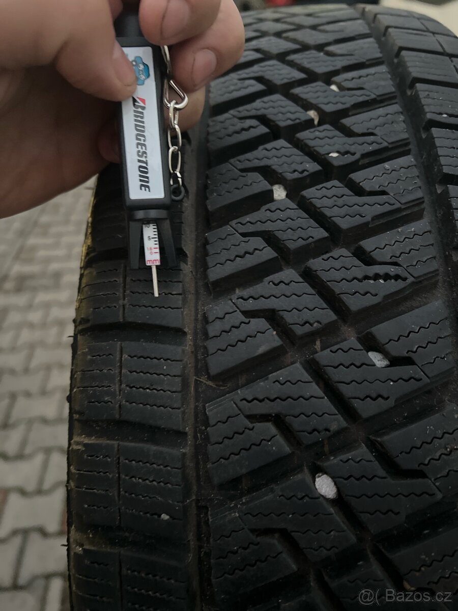 VW T5 215/65R16C zimní - 2