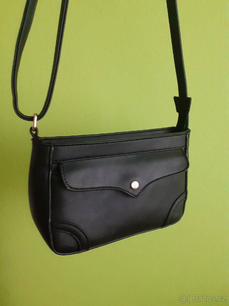 Dámská černá praktická kabelka crossbody - 2