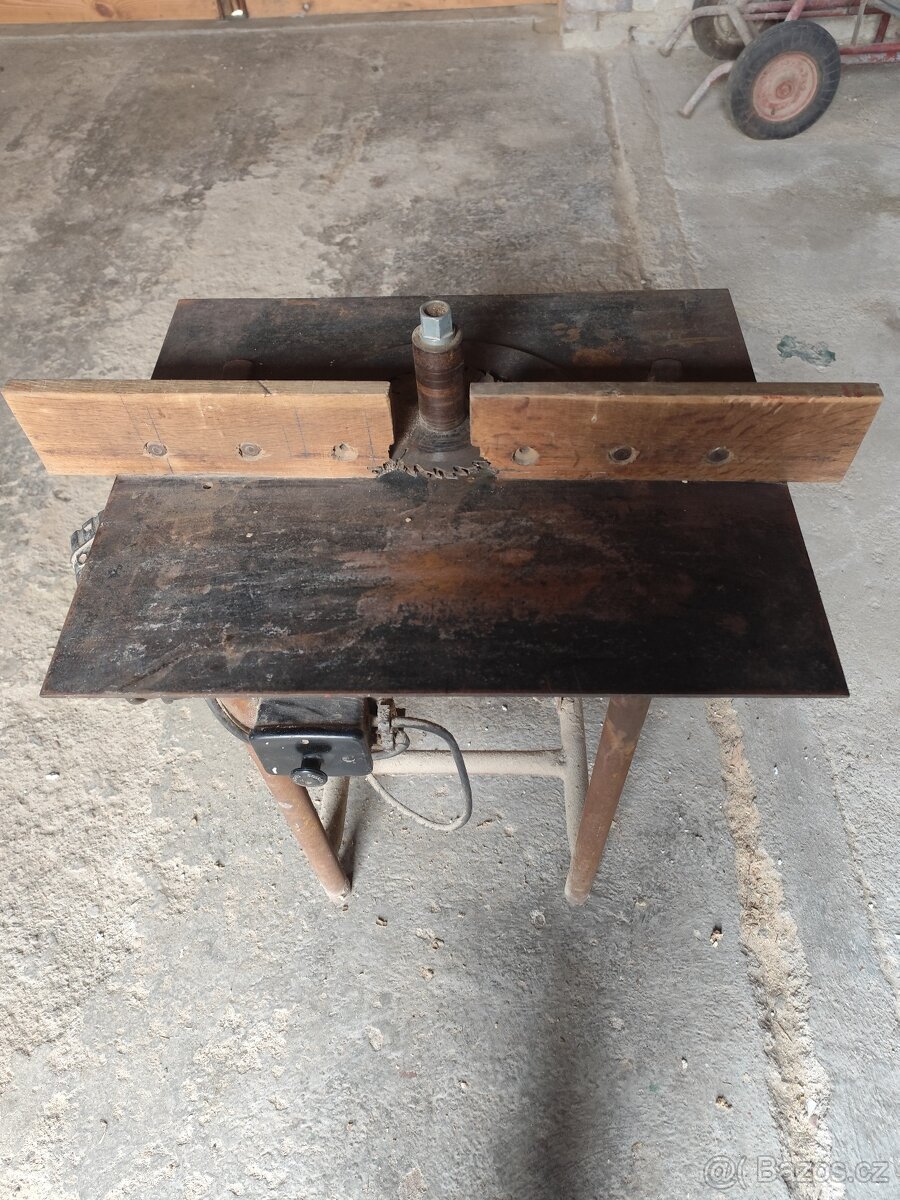 Frézka na dřevo - 2