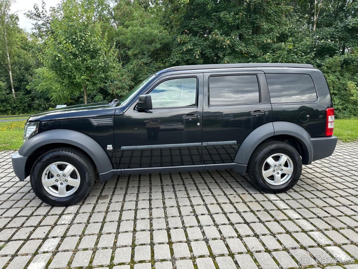 Dodge Nitro 2,8 CRDi 130 kW 4x4 - 2