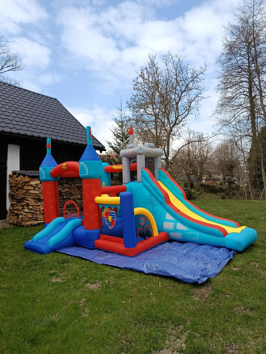 Skákací hrad 🏰 pro děti 🥳 - 2