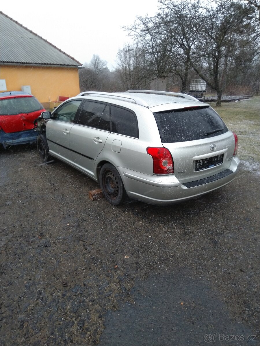 Toyota Avensis kombi - 2