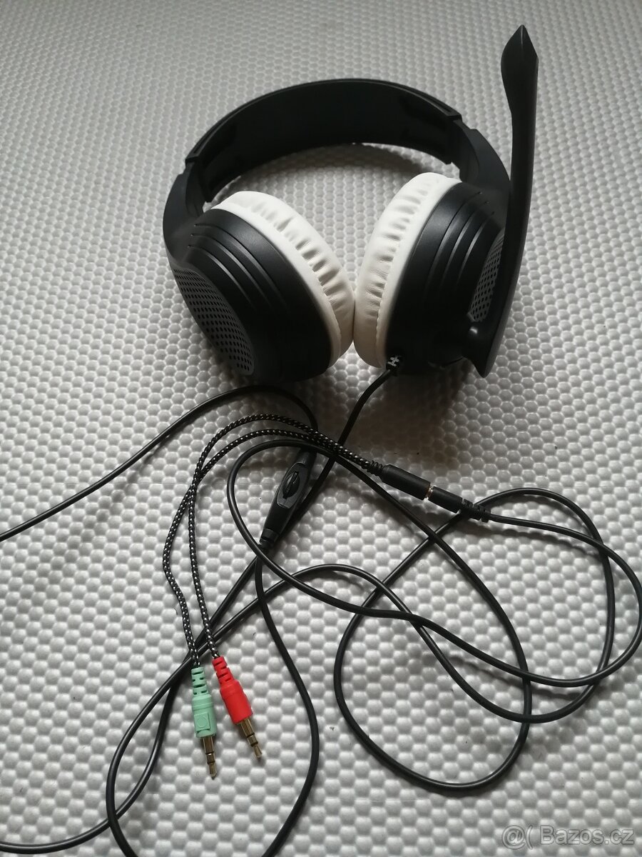 Sluchátka s mikrofonem - 2