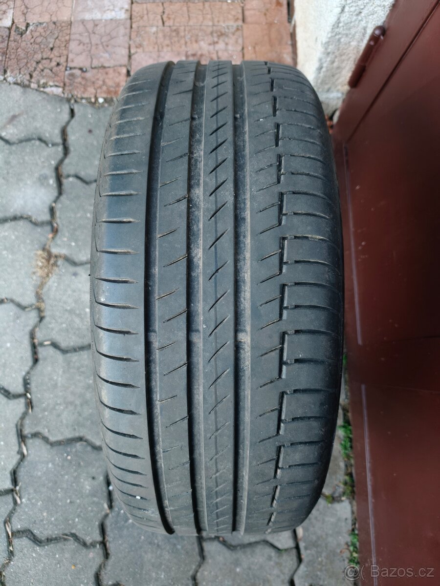 Continental letní pneu 235/50/19 - 2