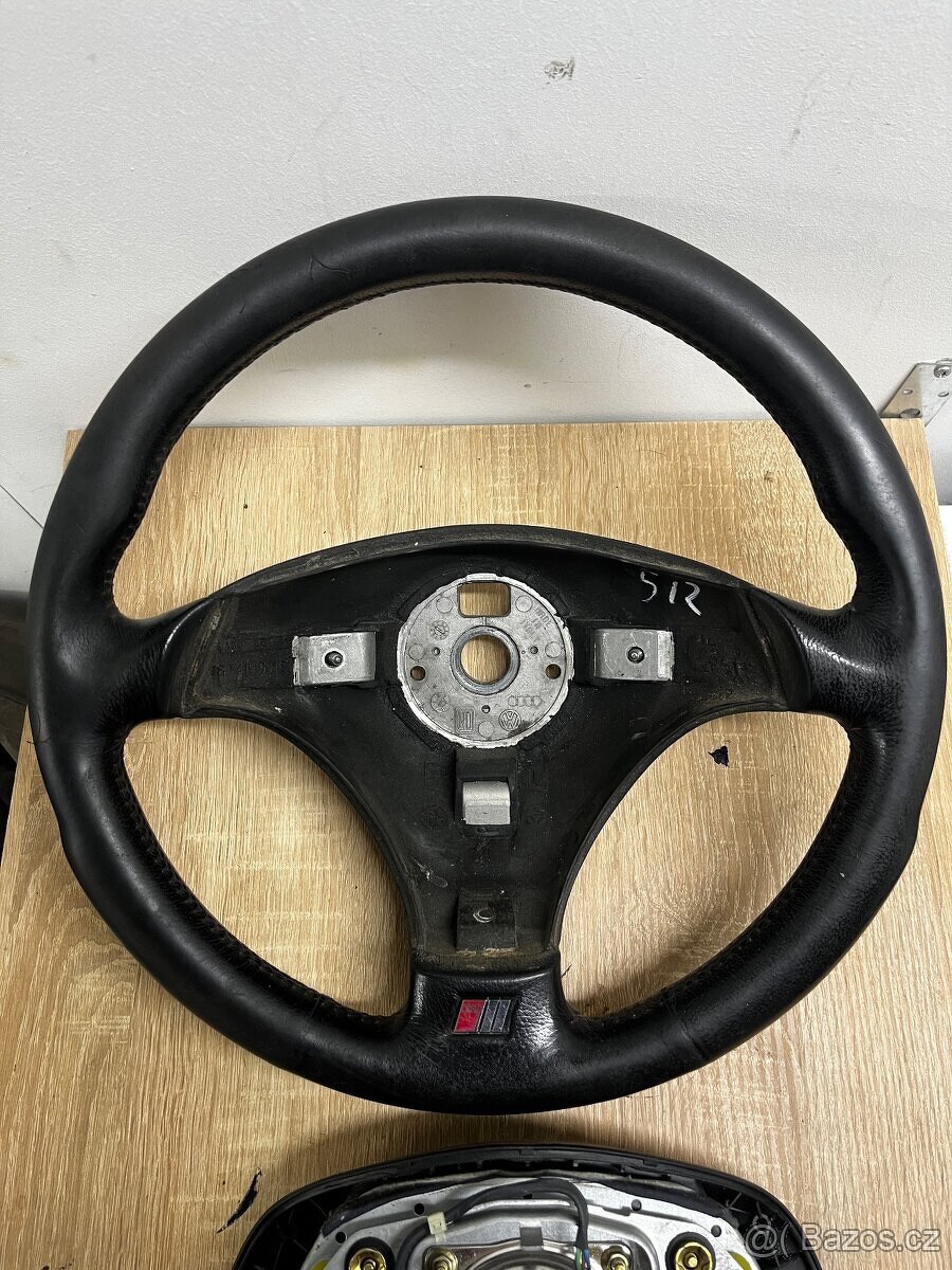 Audi A4 b5 volant - 2