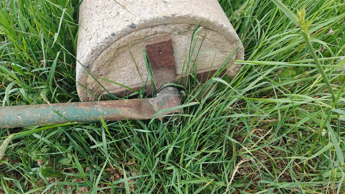 Zahradní válec , betonový - 2
