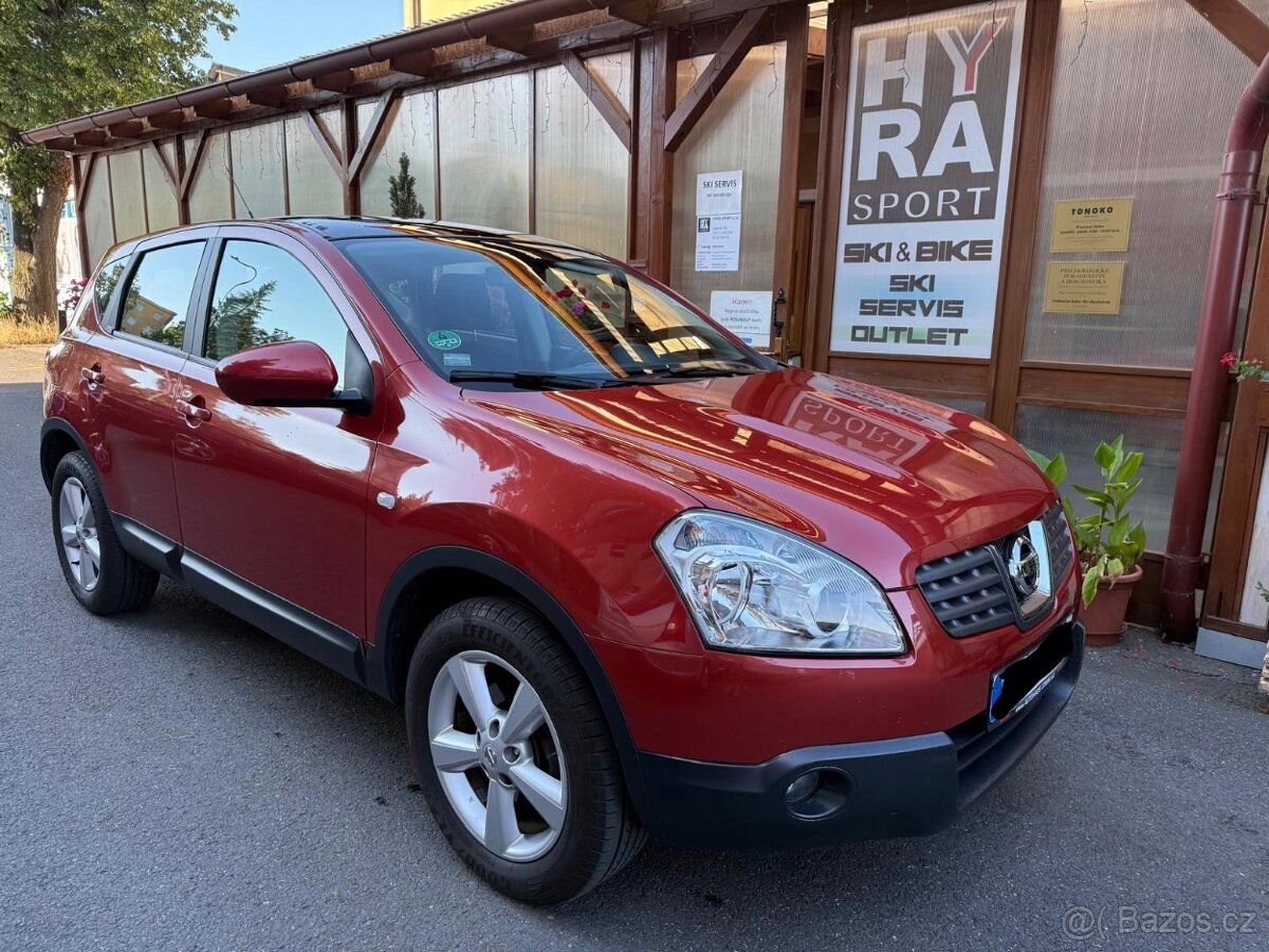 Nissan Qashqai 2,0i - 2