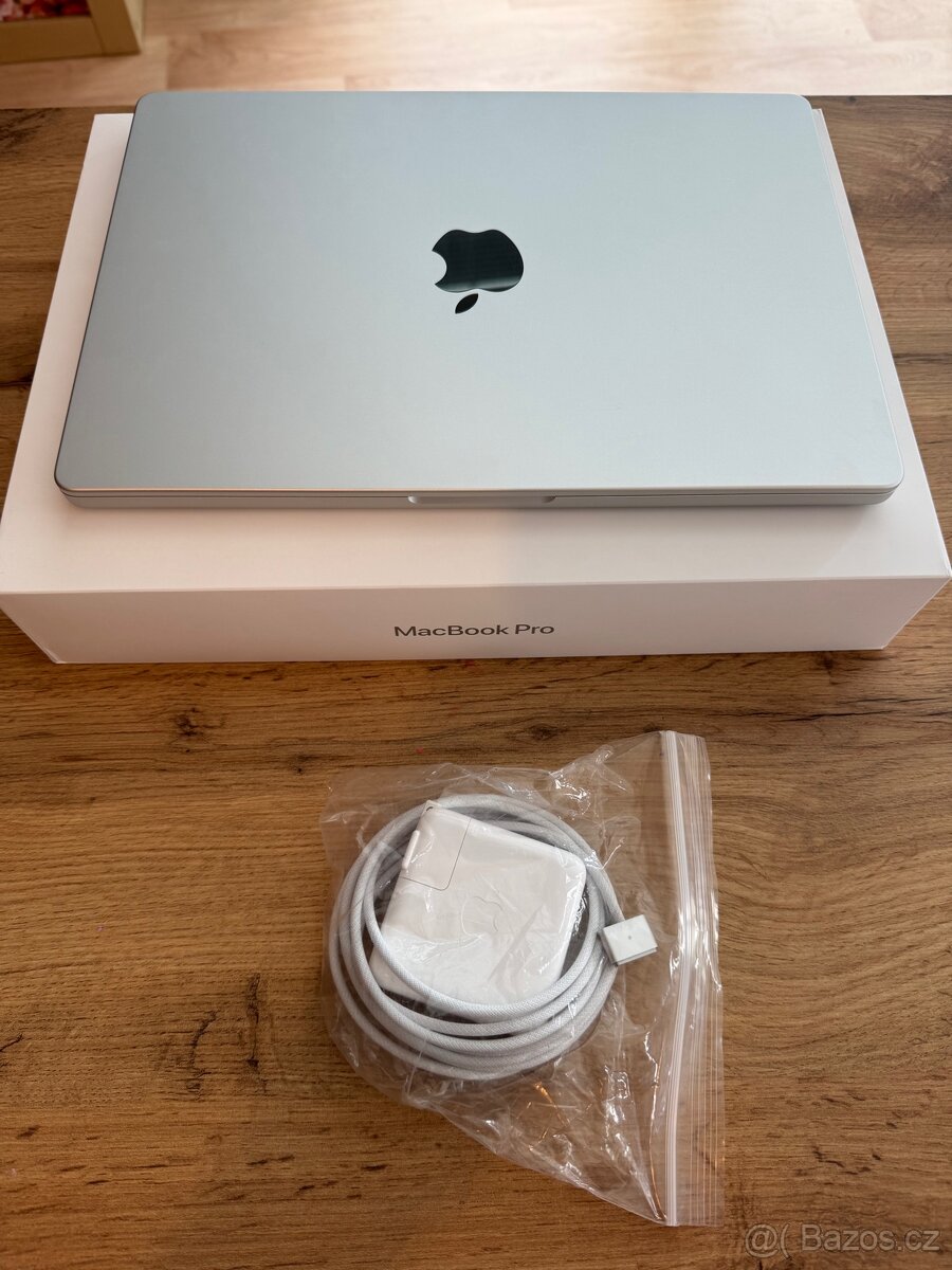 Apple MacBook Pro 14″ M5 — 24 GB / 1 TB SSD - 2