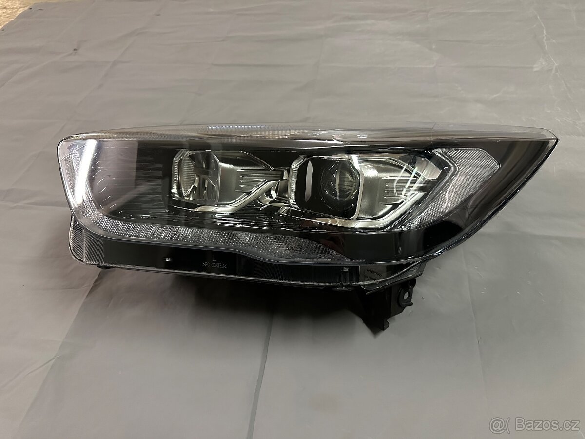 Ford Kuga II facelift , levý xenon černý - 2