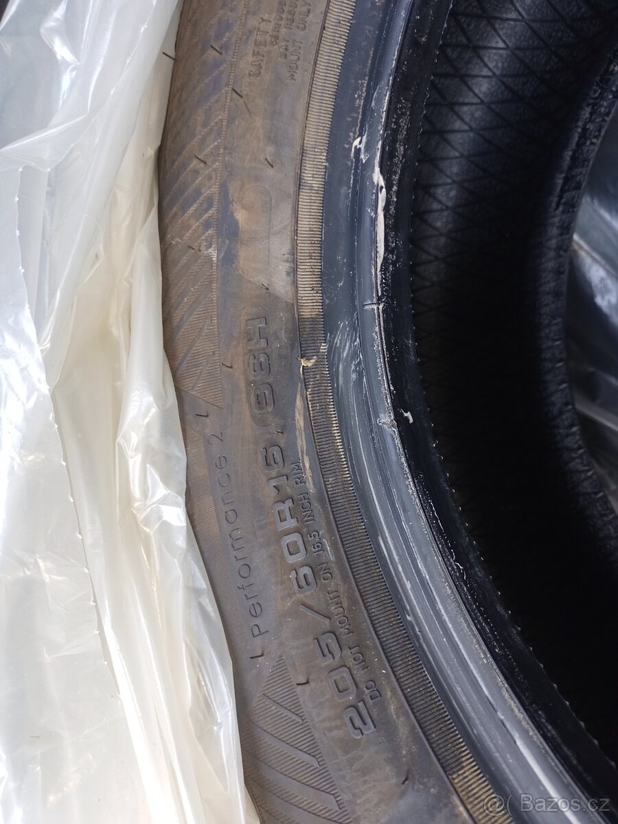 Goodyear 205/60R16 96H - 2