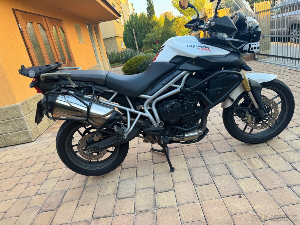 Triumph Tiger 800