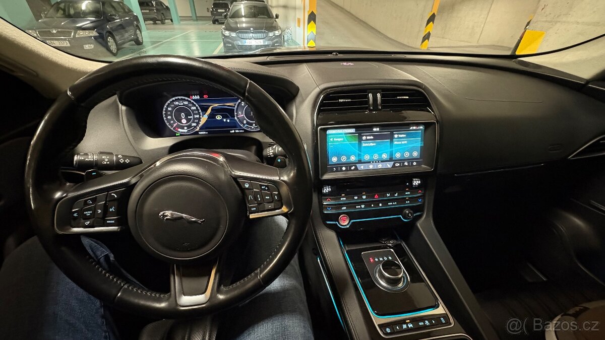 Jaguar F-pace 3.0 300D Portfolio, 4X4, - 2