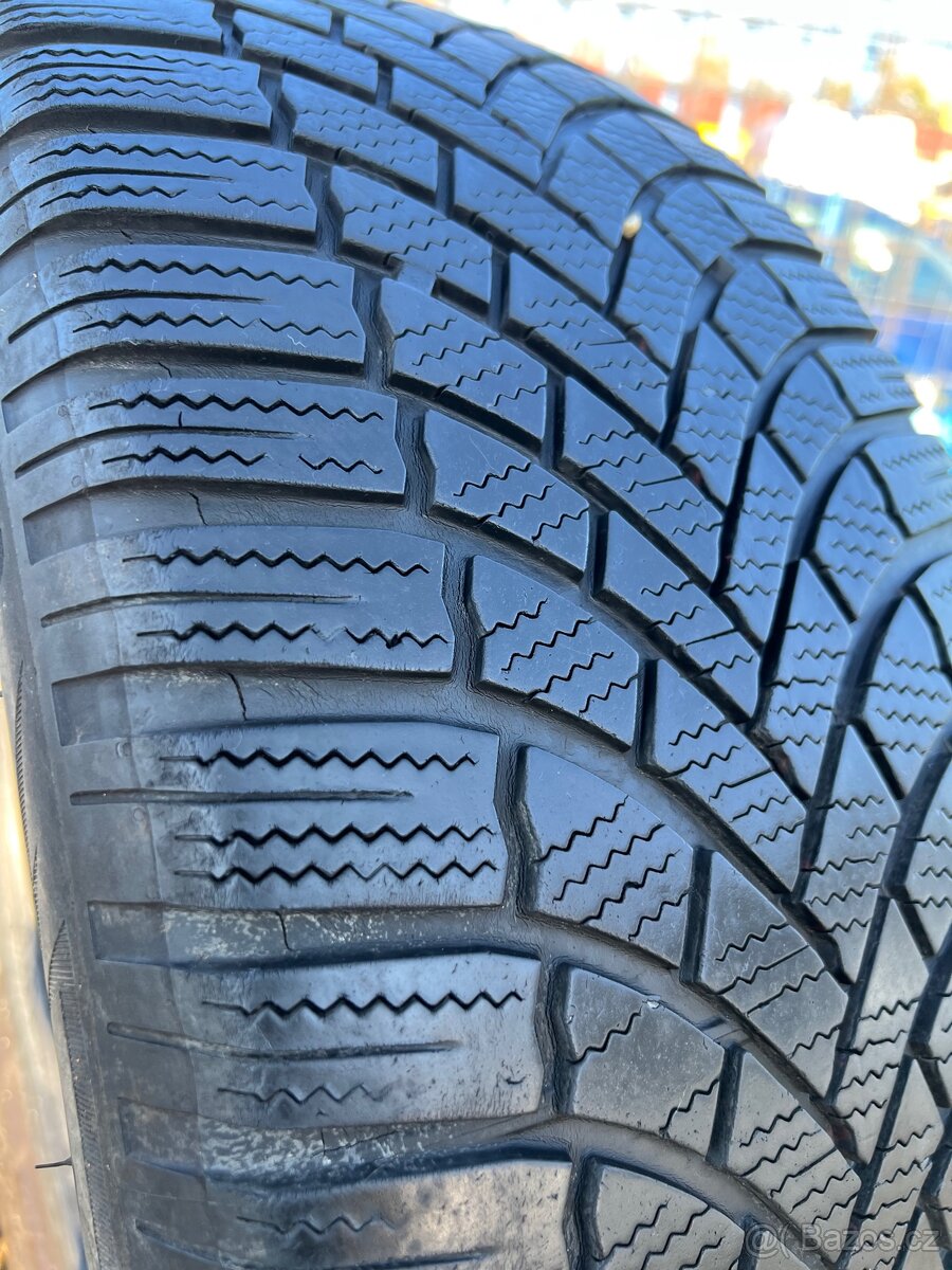 Zimní pneu 235/55R18 104 Extra Load Bridgestone, sada - 2