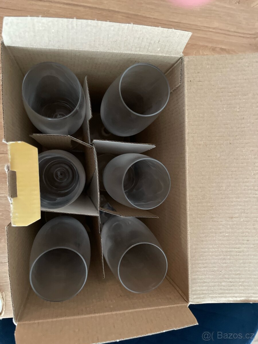 Skleničky na víno - 2