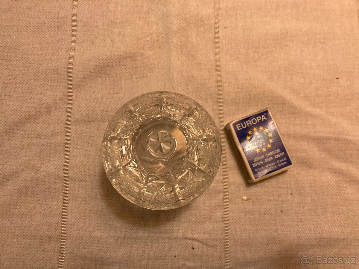 Křišťálová cukřenka s víčkem - 2