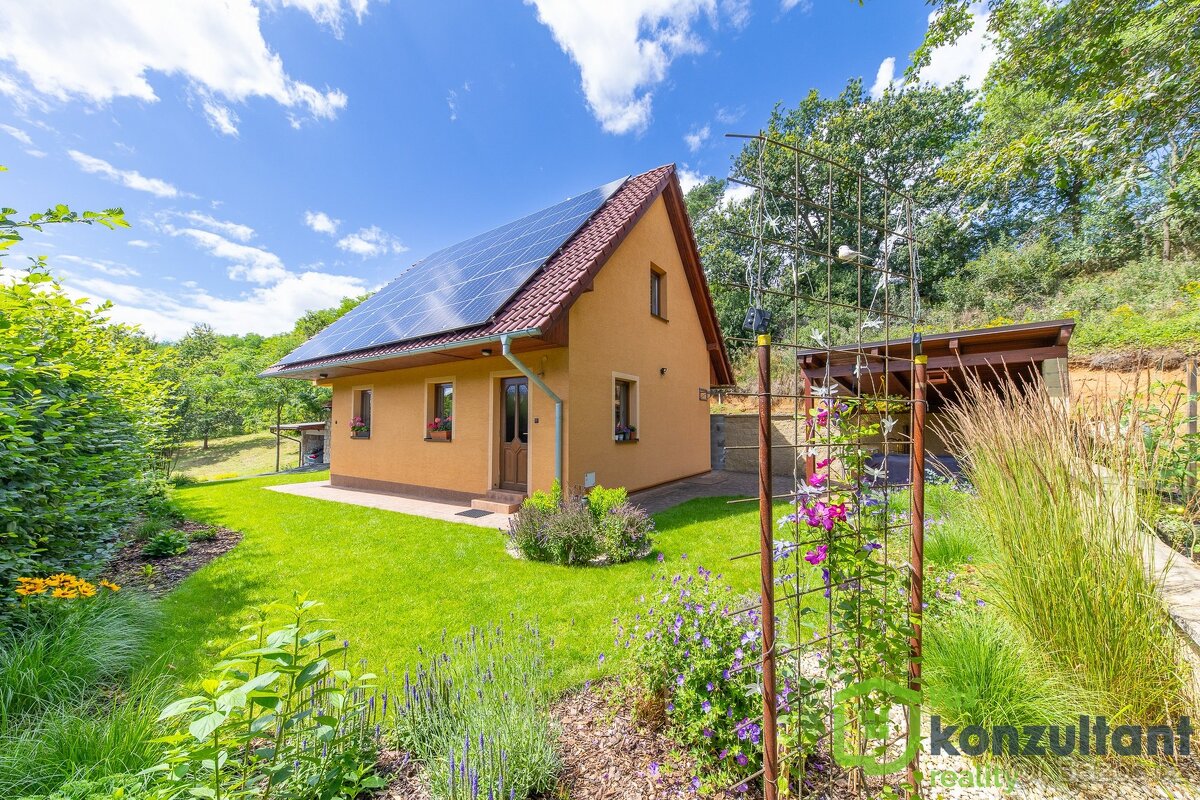 Prodej rodinného domu 3+kk, 110 m² – po rekonstrukci, fotovo - 2