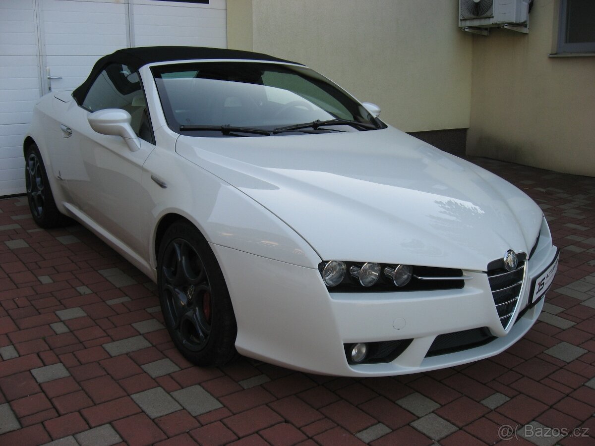 Alfa Romeo Spider 2.2i JTS 185PS Exclusive - 2