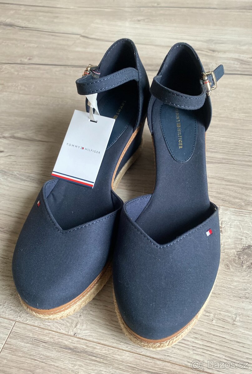 NOVÉ boty na klínku - 2