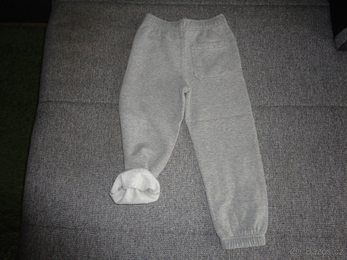 Tepláčky - zateplené, vel. 4-5Y - 2