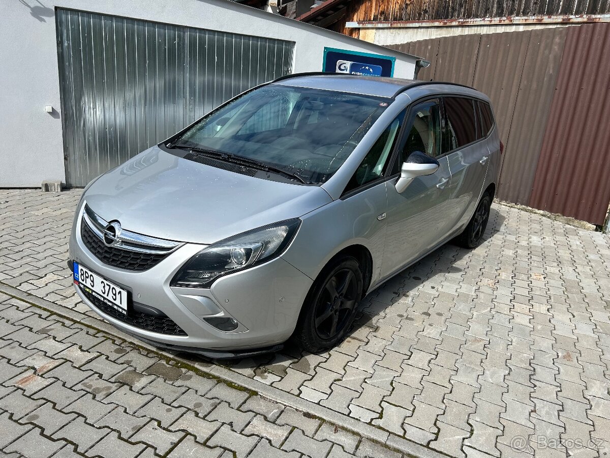 Opel Zafira Tourer 1.6 CNG Benz. R.v 5/2012 - 2