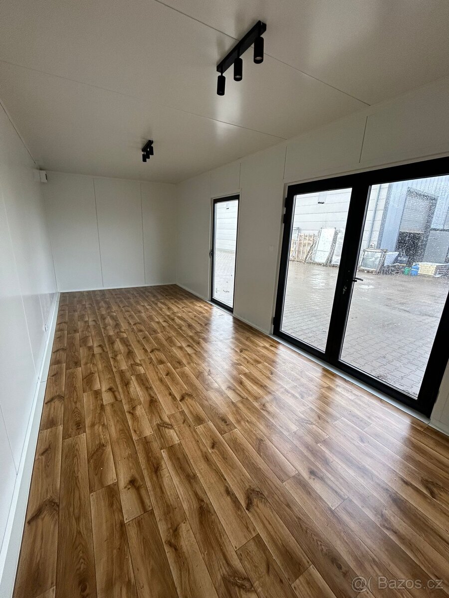 Celoroční kontejner PIR 100 - 7x3m - 2