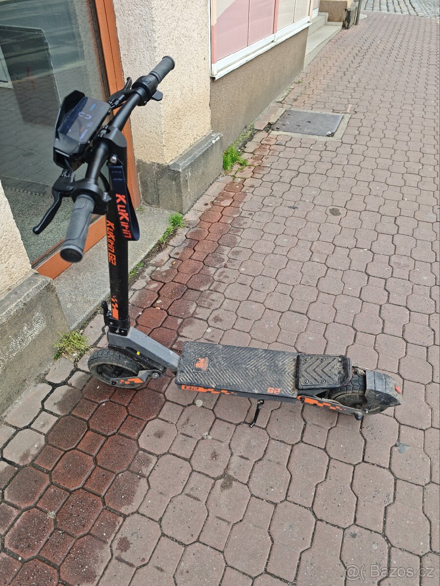 Koloběžka Kukirin G2 - 2