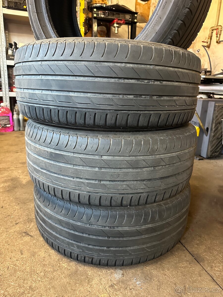 Letní pneu Bridgestone 215/50R18 - 2