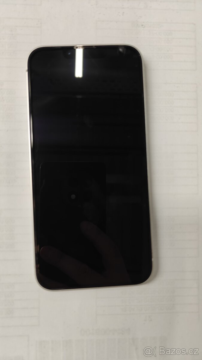 IPhone 16e 256gb 3měsíce starý - 2