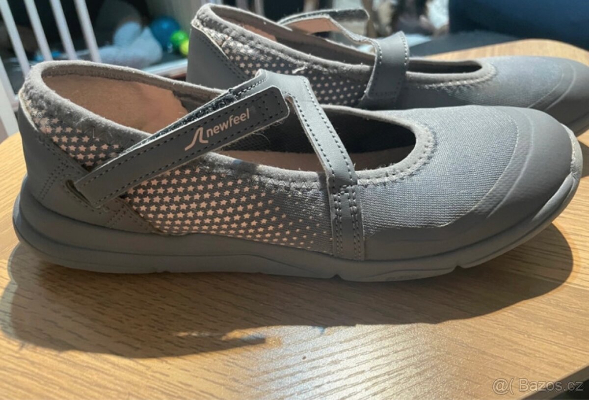 Dívčí baleríny velikost 37 - 2