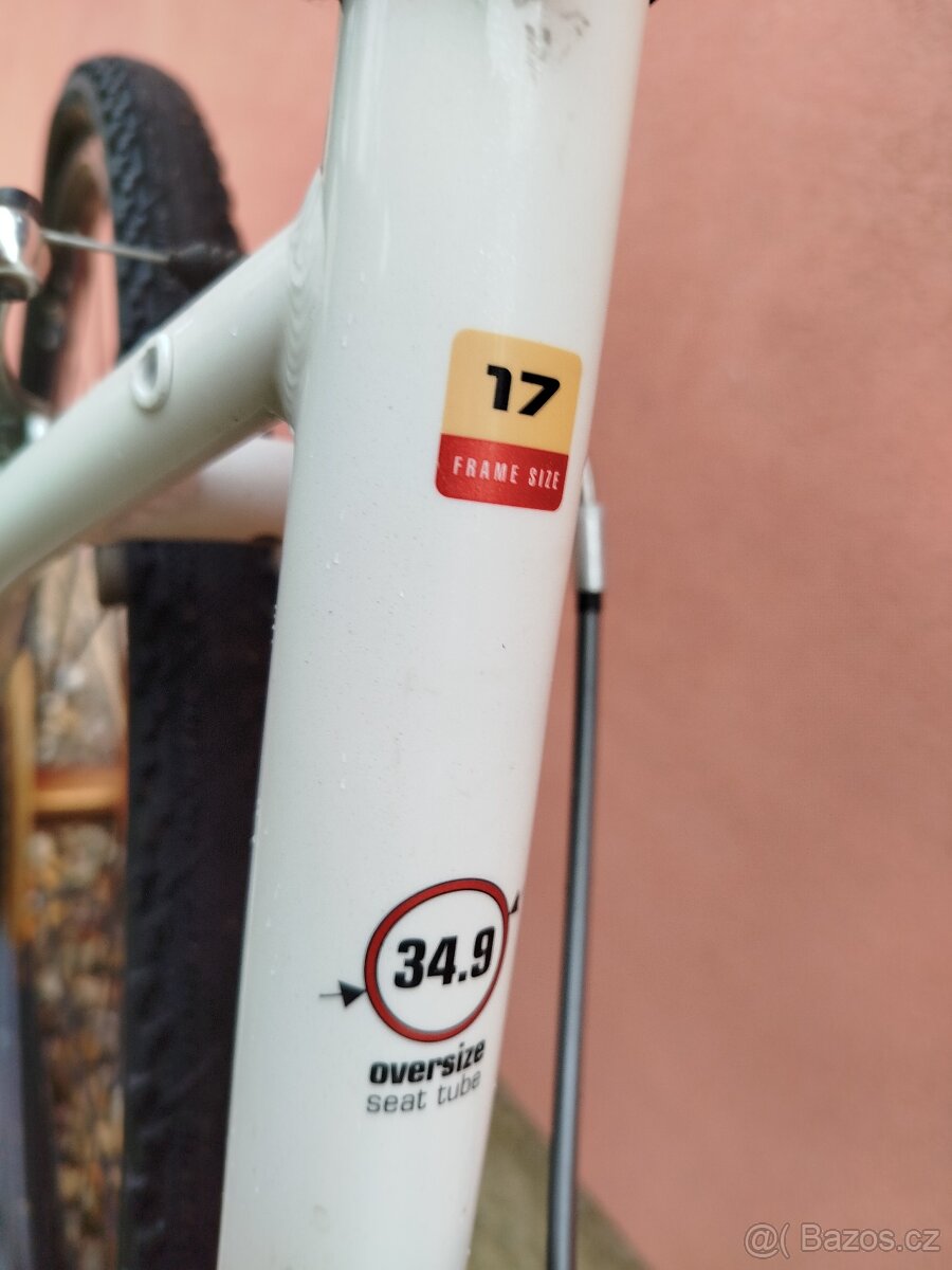 Trekové kolo Autor - 2