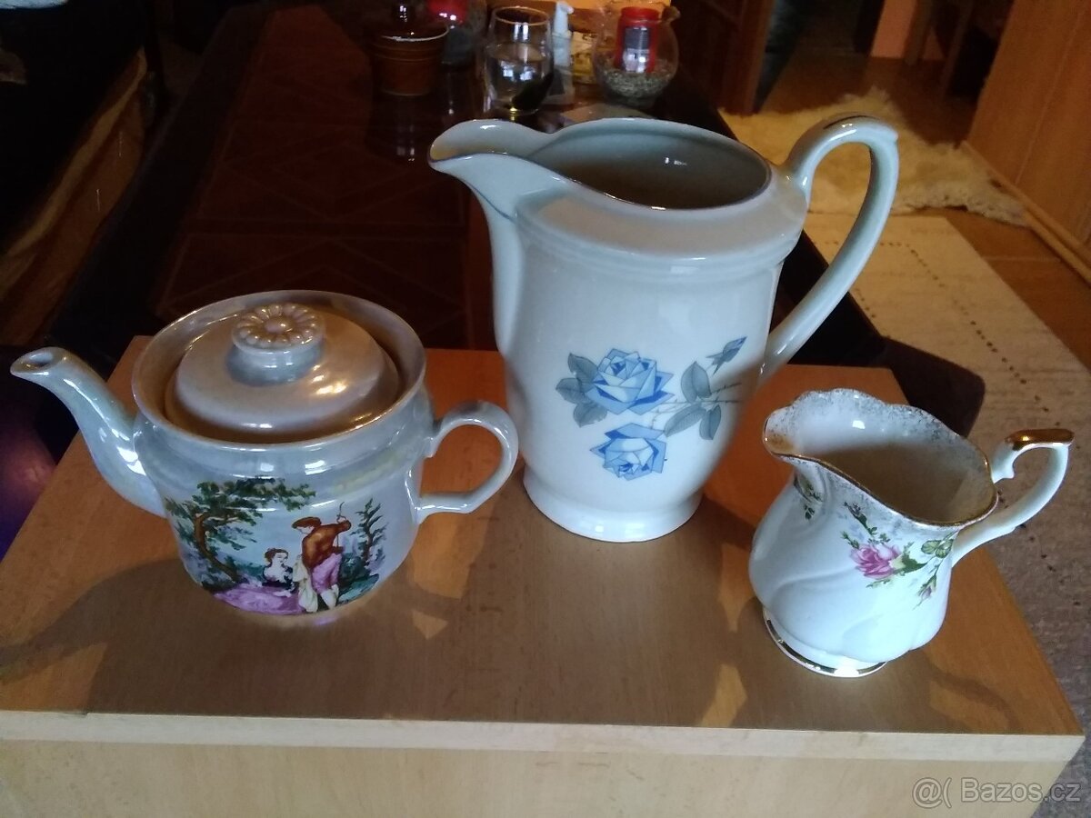 Porcelánová konvice - 2