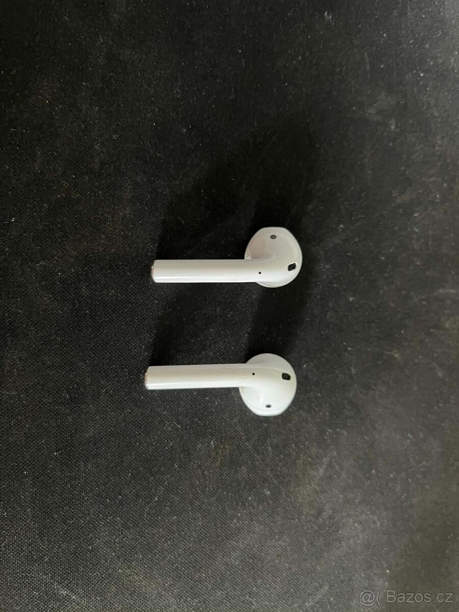 Airpods bezdrátové nabíjení - 2