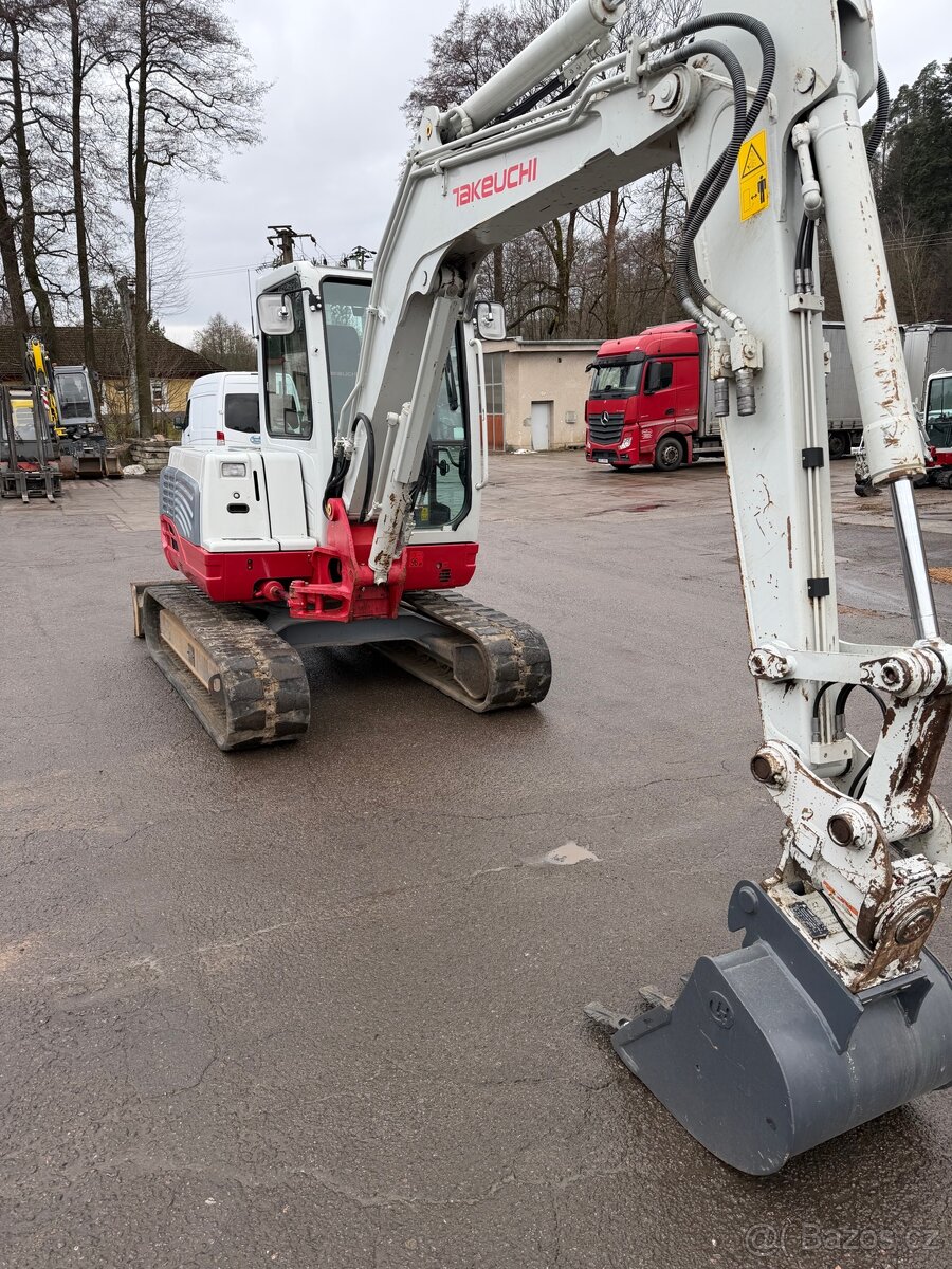 Bagr Takeuchi TB250 - 2