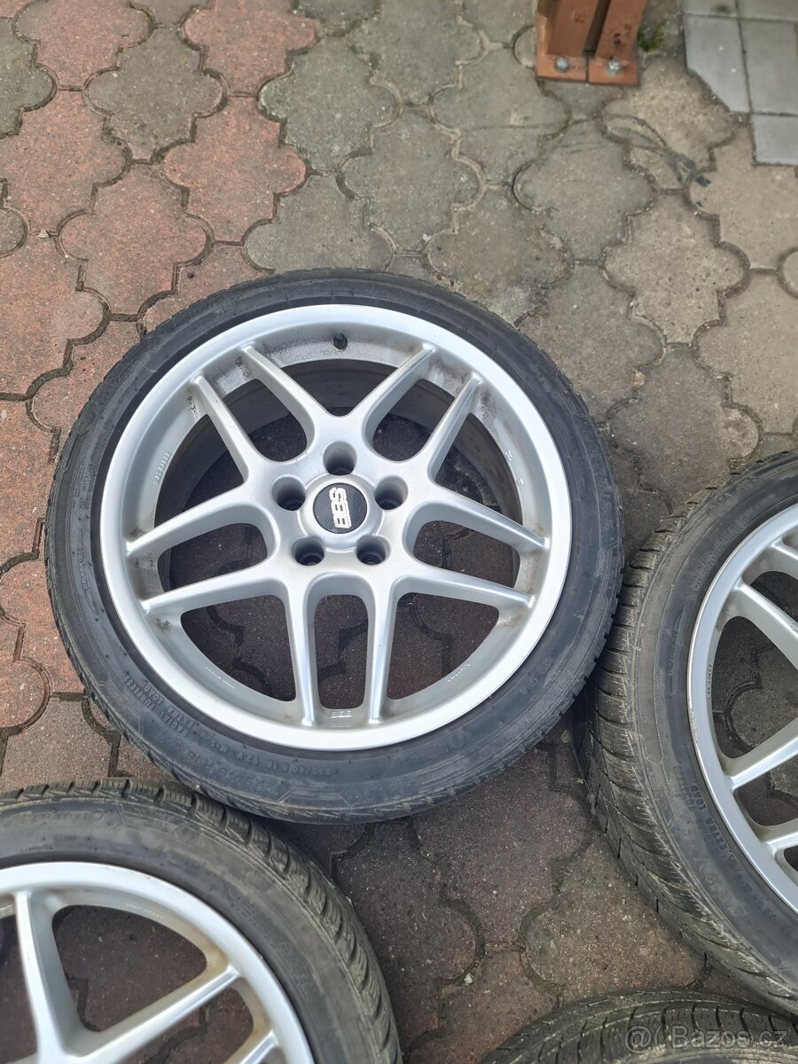 225/40 r18 - 2