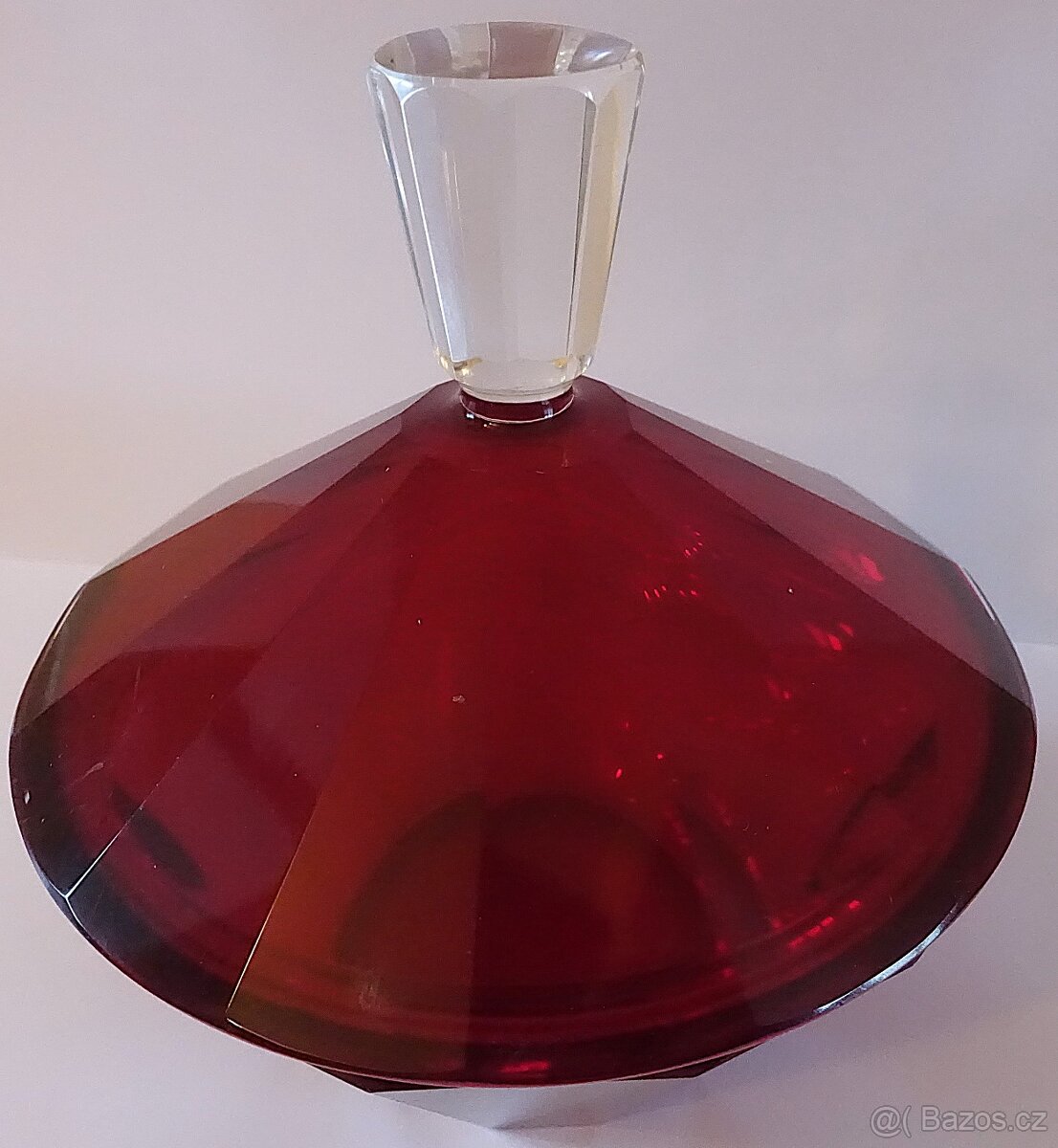 Broušená rubínová dóza s víkem (attrib. Bohemia Crystal) - 2