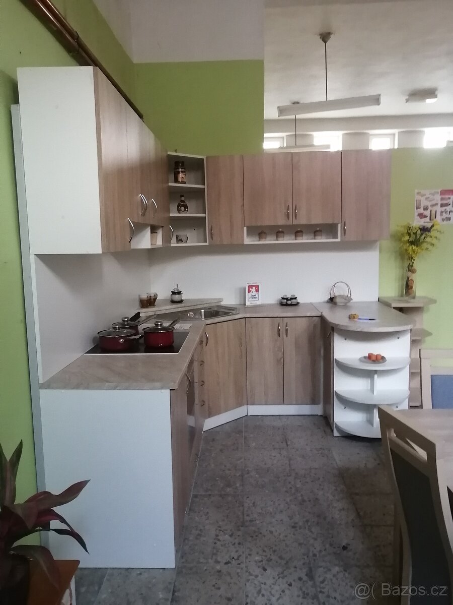 Prodám kuchyň - 2