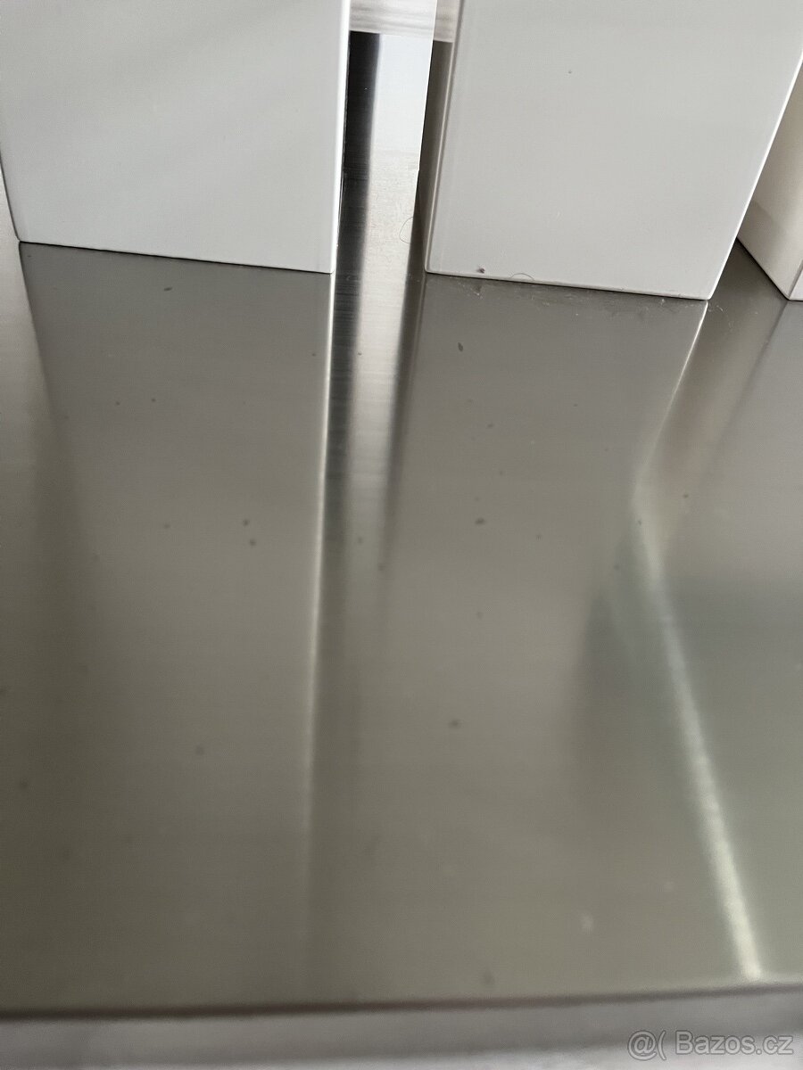 Konferenční stolek do obýváku - 2