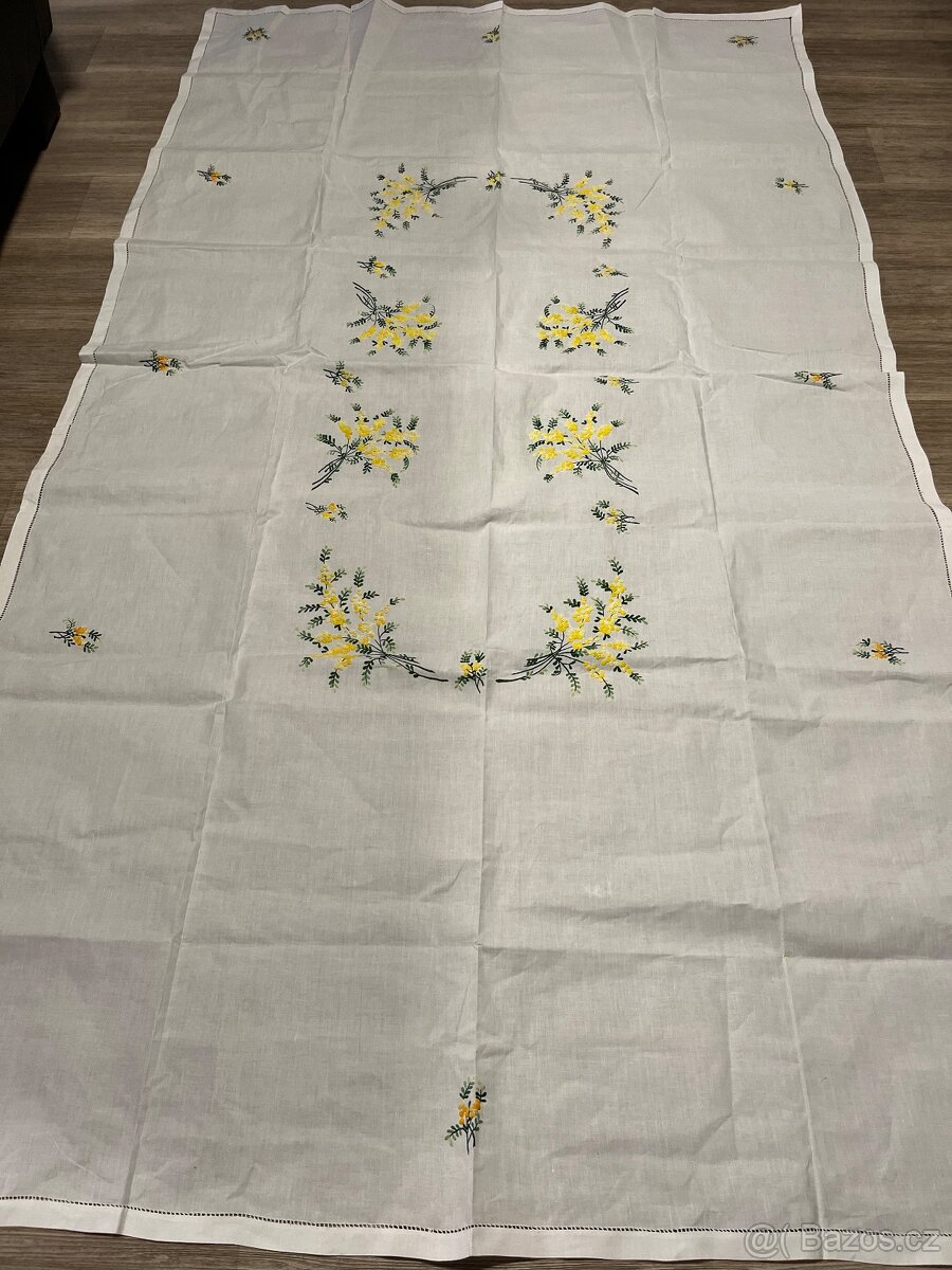 Francouzský plátěný, vyšívaný ubrus (mimóza)+ ubrousky - 2