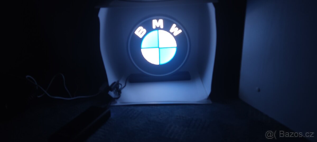 Prodám nový znak BMW s podsvětlením (led pásek) - 2